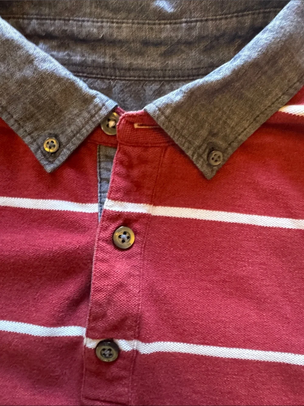 Banana Republic Burgundy and White Striped Polo with Contrast Chambray Collar me